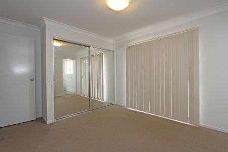 Perfectly Positioned Townhouse - Photo 3