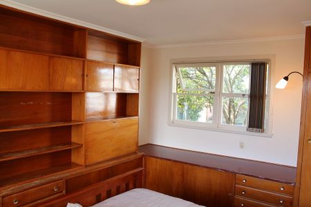 Close to Northcote Township and Harbour Bridge - Photo 2