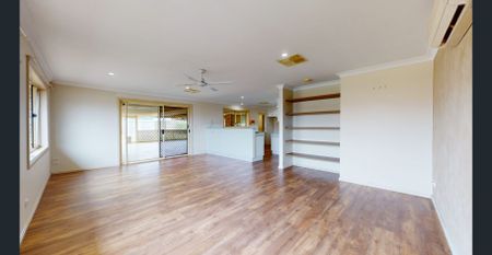 Family home In South Dubbo - Photo 2