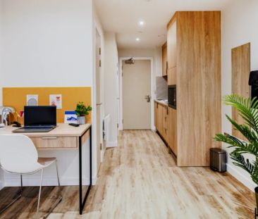 Classic Plus Studio Floor 5-7 - Photo 4