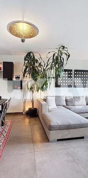 Family apartment with large private garden - Photo 1