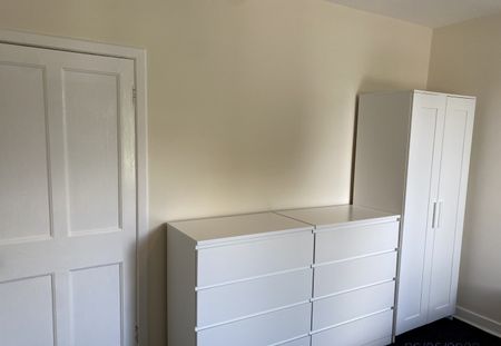 2 Bed Flat, Stevenson Drive, EH11 - Photo 4