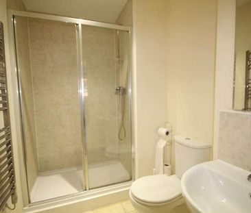 Grays Place, Slough, SL2 - Photo 3