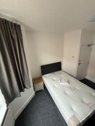 1 bedroom terraced house to rent - Photo 2