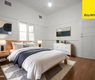 WELL PRESENTED THREE BEDROOM FAMILY HOME - Photo 6