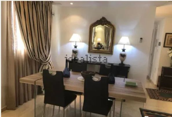 Alquiler de piso en Calle Auriga - Photo 1