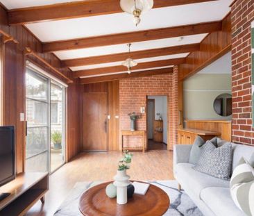 11 Boldrewood Parade, Reservoir VIC 3073 - Photo 1