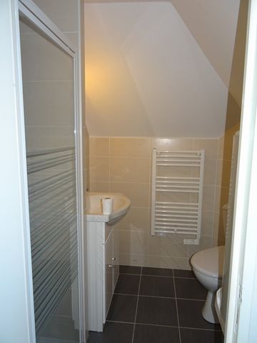 Location Appartement 1 pièce 13m² ORLEANS 45000 - Photo 2