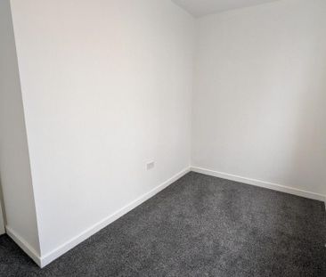 3 bedroom end of terrace house to rent - Photo 6