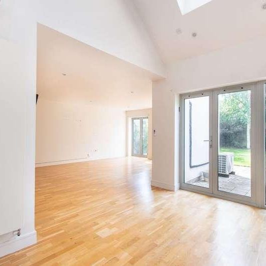 Charterhouse Avenue, Wembley, HA0 - Photo 1