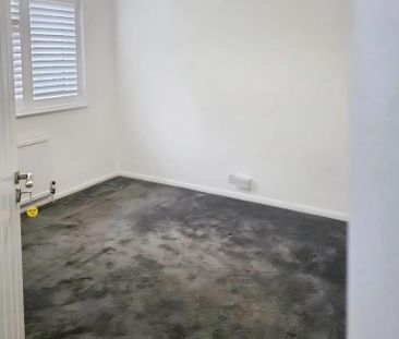 5 bedroom semi-detached house to rent - Photo 5