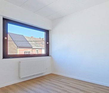 Appartement te huur in Lessines voor € 800 met 3 slaapkamers - Photo 6