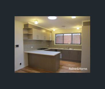 Quality 3 bedroom home in Great Cental Location! - Photo 5