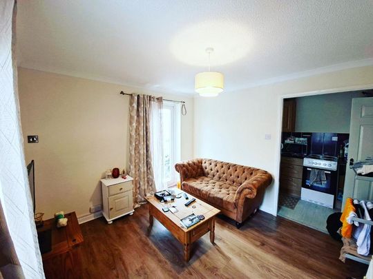 2 bedroom terraced house to rent - Photo 1