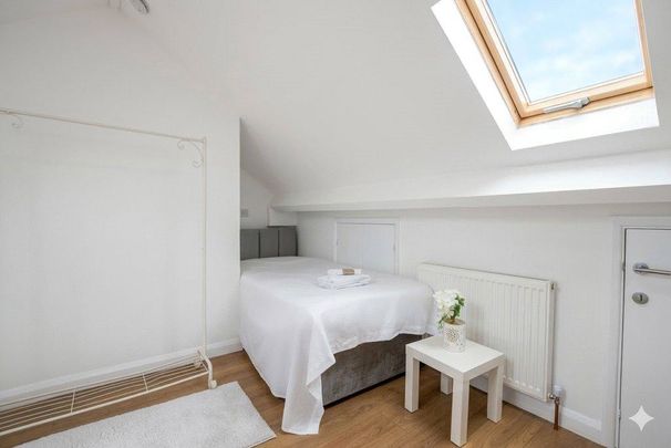 1 bedroom property to rent - Photo 1