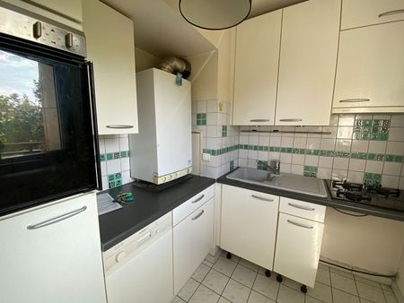 Location Appartement 1 pièce 23m² - Photo 2