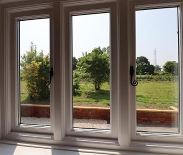 3 bedroom detached house to rent - Photo 2