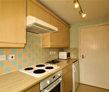 1 bedroom flat to rent - Photo 2