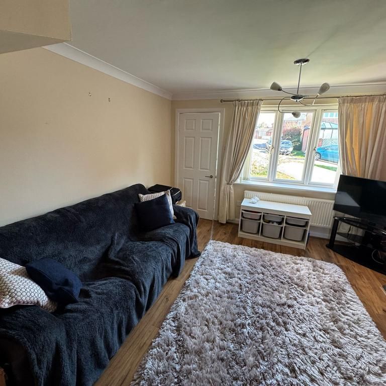 2 bedroom semi-detached house to rent - Photo 1