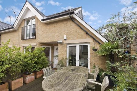 2 Bed Semi-Detached House, Chapel Gate Mews, SW4 - Photo 3