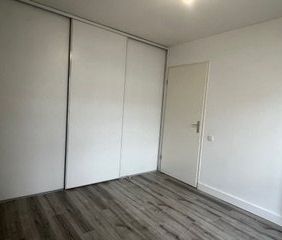 Location Appartement 2 pièces 48m² CHAMBERY 73000 - Photo 2