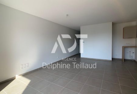 Appartement T3 à FONTAINE - Photo 5