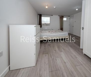 6 bedroom townhouse to rent - Photo 2