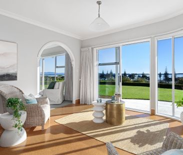 Stunning three bedroom home - Photo 6