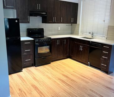 For Lease - 3 Elm Grove Avenue Unit# 26, Toronto, Ontario - Photo 6