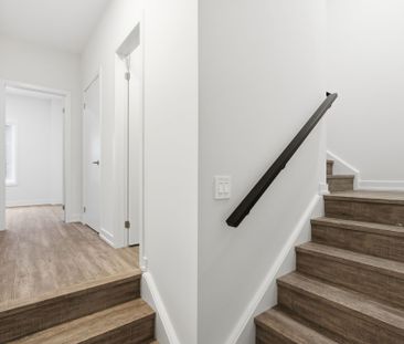 For Lease - 6 Robert Gilpin Lane, Richmond Hill, Ontario - Photo 4