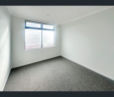 10 Goss Walk, Donnybrook, Vic 3064 - Photo 4