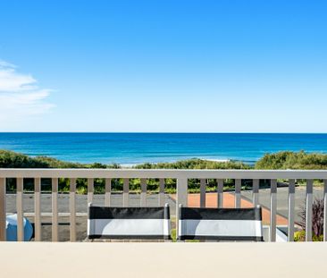 Beachside Bliss � Spacious 3-Bedroom Townhouse with Panoramic Coast... - Photo 1