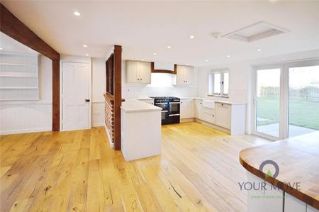 4 bedroom semi-detached house to rent - Photo 5