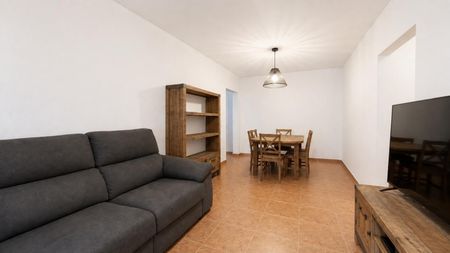 ATICO EN ALQUILER CON 3 HAB, GARAJE, TRASTERO Y PISCINA – 0067-04669 - Foto 3