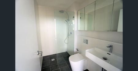 North facing, large balcony, sweeping City Views - Photo 5