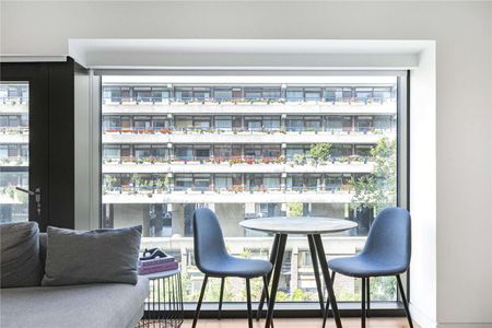 Roman House, Wood Street, London, EC2Y 5AG - Photo 3