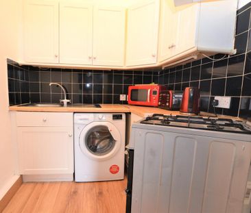 1 bedroom flat to rent - Photo 6