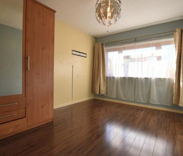 3 bedroom end of terrace house to rent - Photo 6