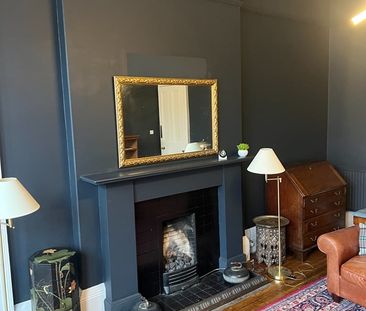 1 Bed Flat, St. Bernards Crescent, EH4 - Photo 2