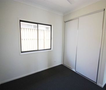 Class and style at your fingertips! - Photo 2