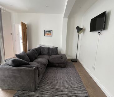 4 bedroom house to rent - Photo 2