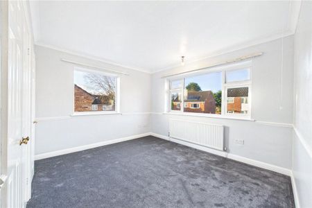 3 bedroom semi-detached house to rent - Photo 4