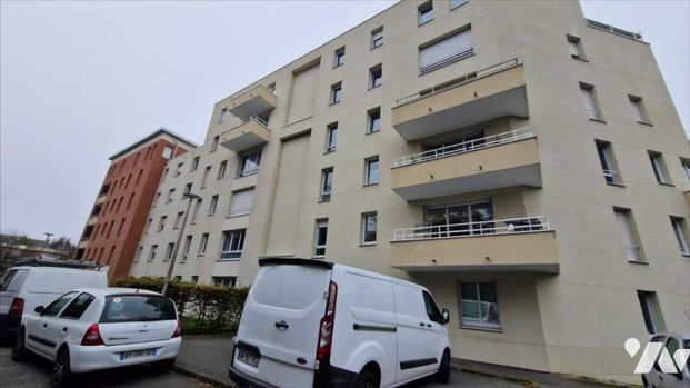 MARCQ EN BAROEUL - A PROXIMITE DU TRAMWAY - UN APPARTEMENT DE TYPE 3 AVEC GRANDE TERRASSE, CAVE ET 2 - Photo 1