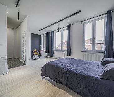 Room at Boulevard Solvay 19 - Photo 2