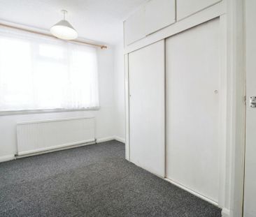 Thames Road Estate - Photo 6