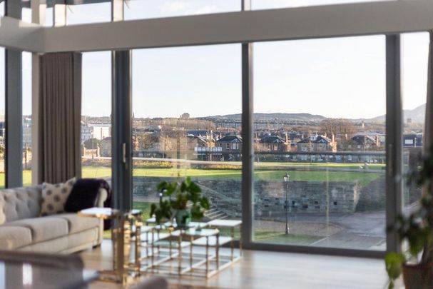 3 bedroom flat to rent - Photo 1