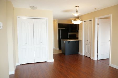 2 Bed 2 Bath - Photo 3