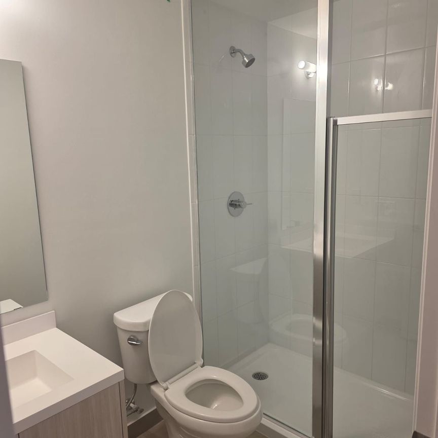 For Lease - 412 Silver Maple Road Unit# #325, Oakville, Ontario - Photo 1