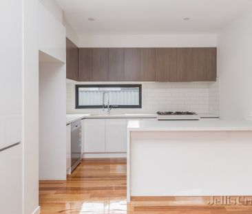 1/5 Milton Court, Heidelberg Heights - Photo 2
