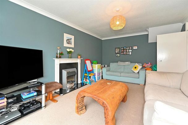 4 bedroom house to rent - Photo 1